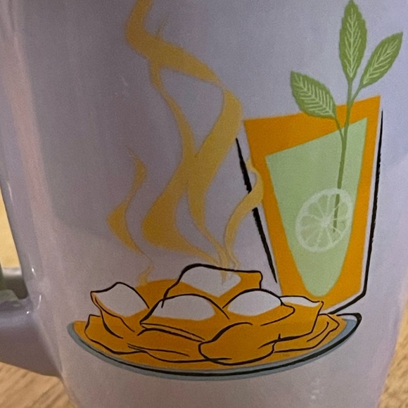 Princess Tiana Beignets Tea Coffee Mug Cup with Spoon NWT - Picture 9 of 10